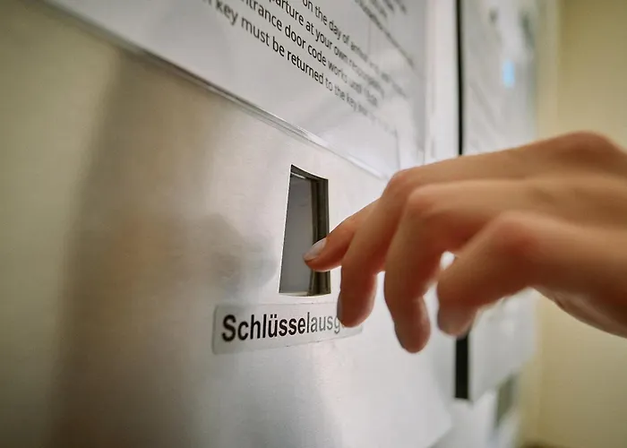 Herdegen - Self Check-in 3*